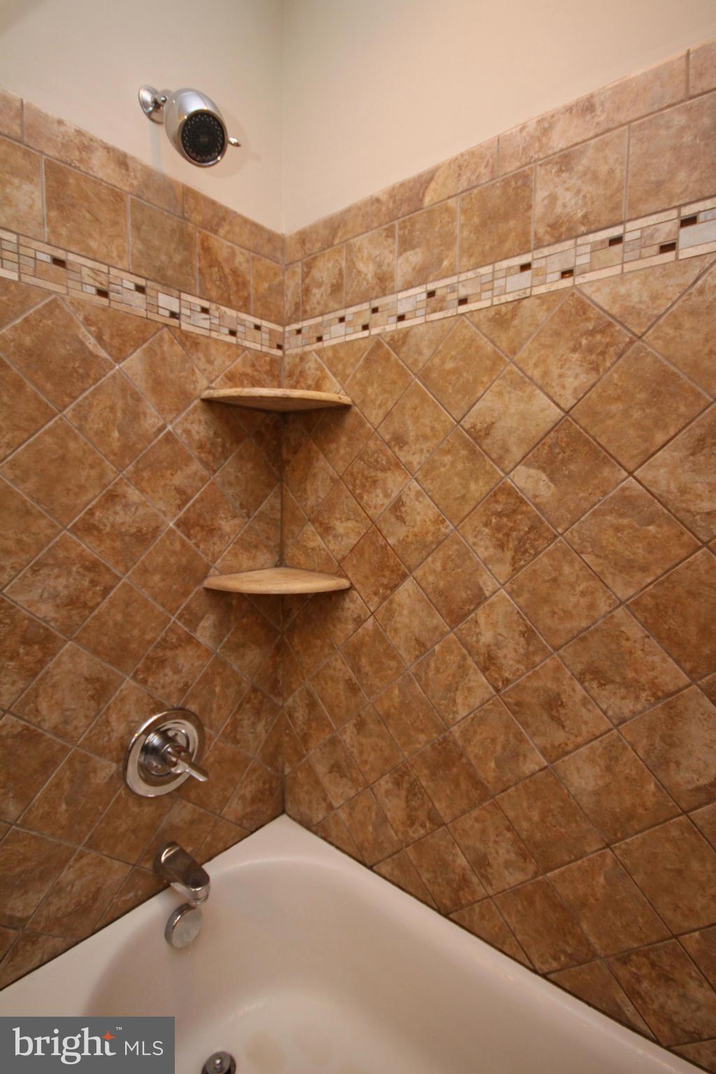 401 Sandy Spring Road Laurel, MD 20707 - Photo 15 of 30 Bath