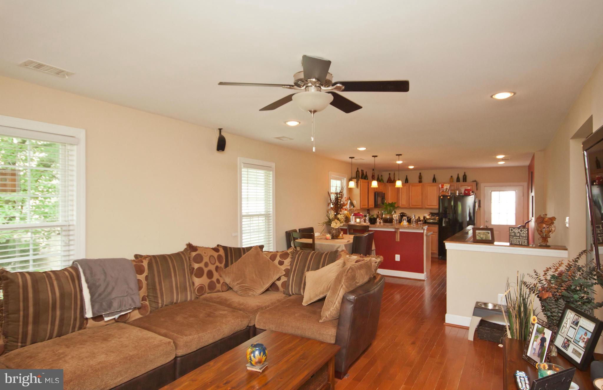 401 Sandy Spring Road Laurel, MD 20707 - Photo 27 of 30 Interior (General)