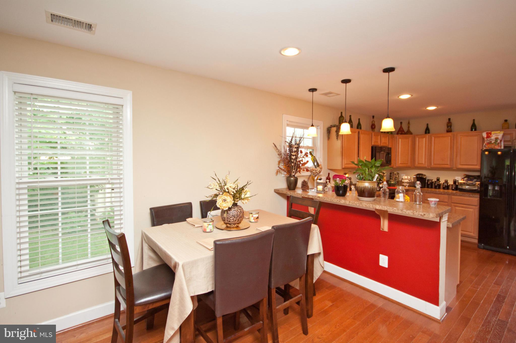 401 Sandy Spring Road Laurel, MD 20707 - Photo 8 of 30 Dining Room