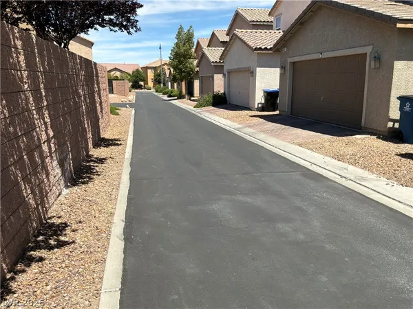 $2,300 | 2339 Via Alicante, Henderson, NV 89044