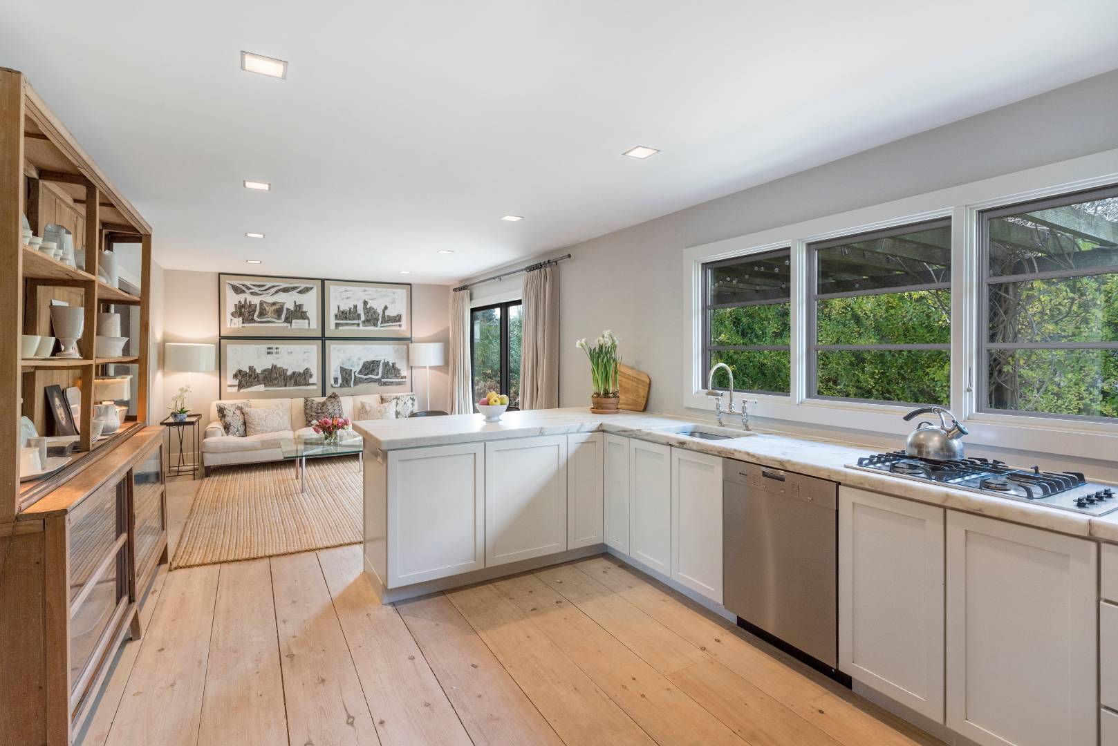 25 Sunset Drive Sag Harbor, NY 11963 - Photo 13 of 37