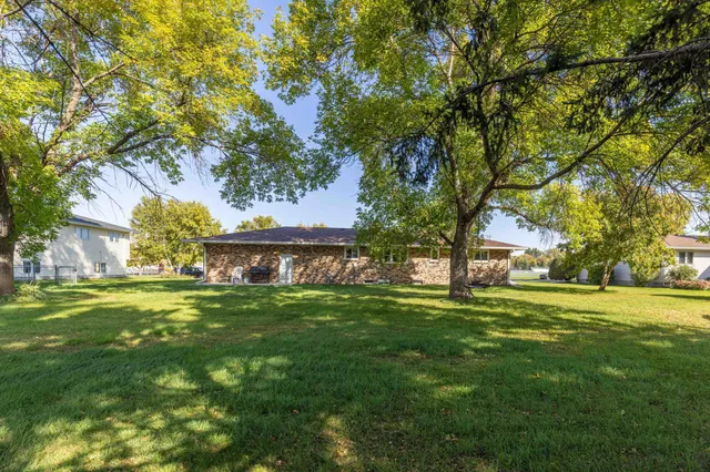 $286,000 | 604 5th Avenue Southeast, Barnesville, MN 56514