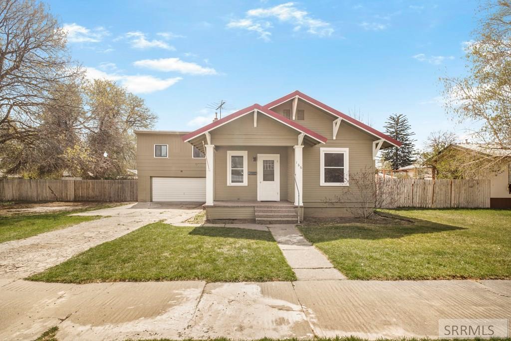 166 Idaho Avenue Rigby, ID 83442 - Photo 2 of 27