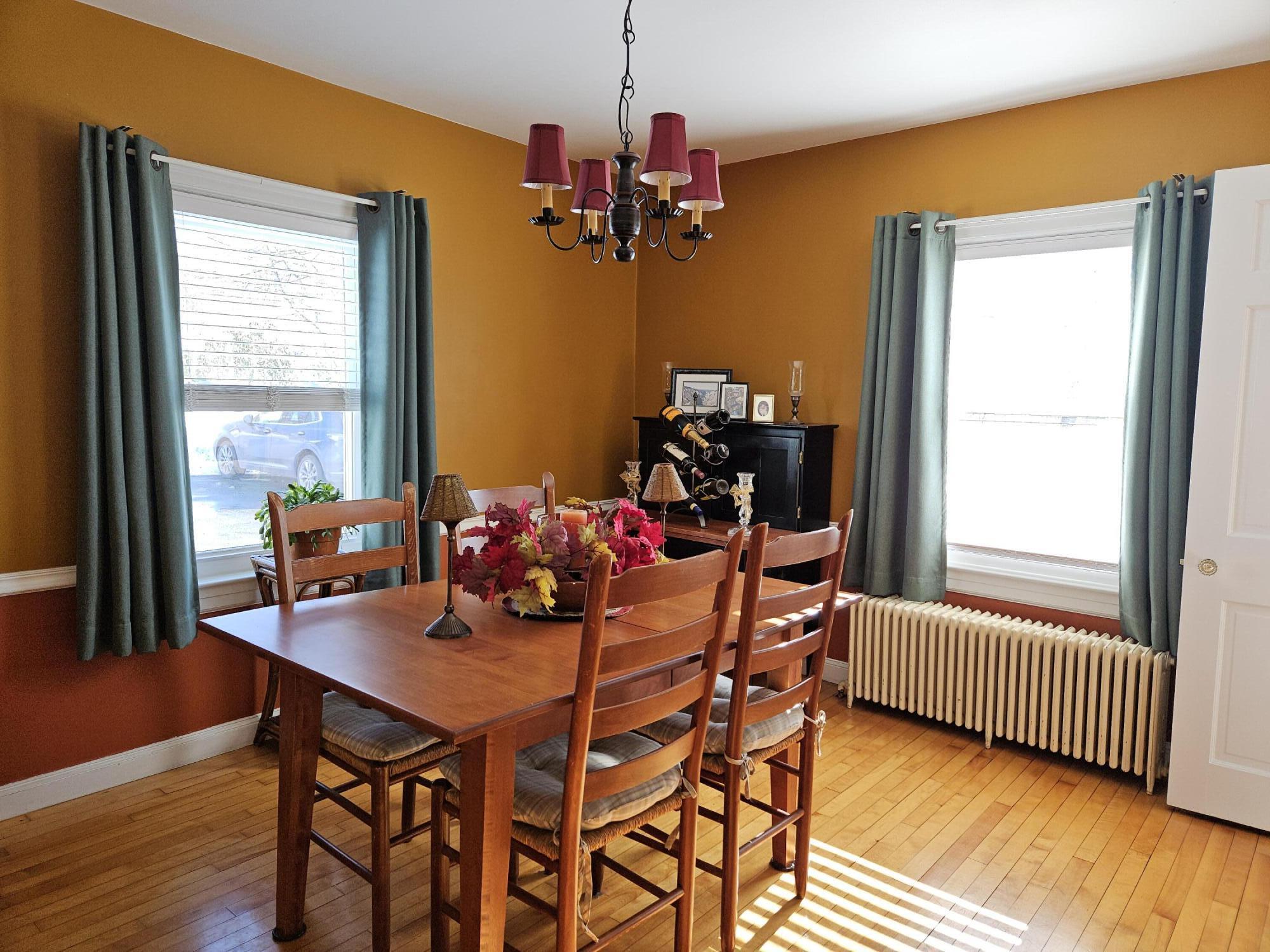 322 Webster Street Lewiston, ME 04240 - Photo 12 of 48 Dining room