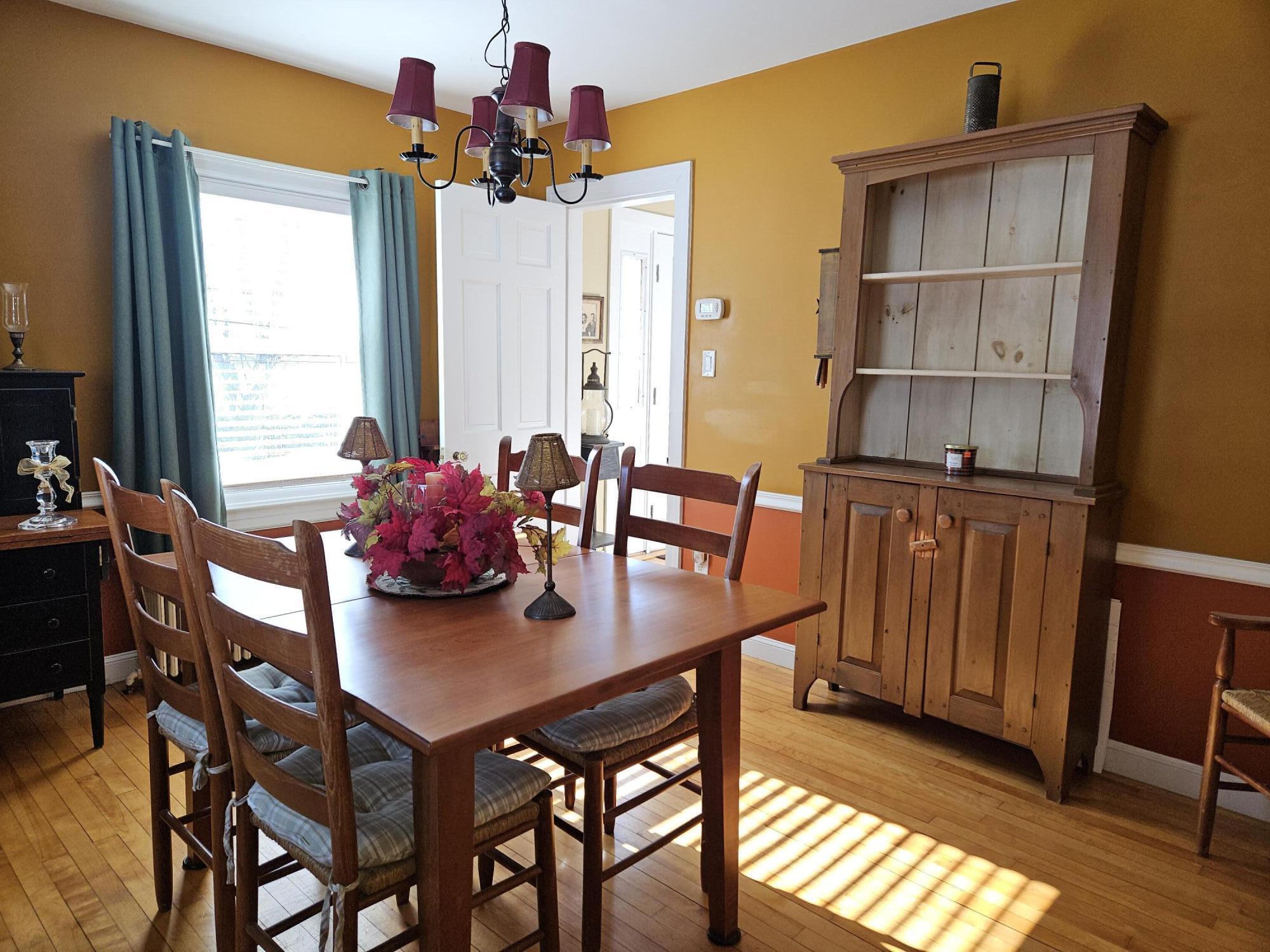 322 Webster Street Lewiston, ME 04240 - Photo 13 of 48 Dining room