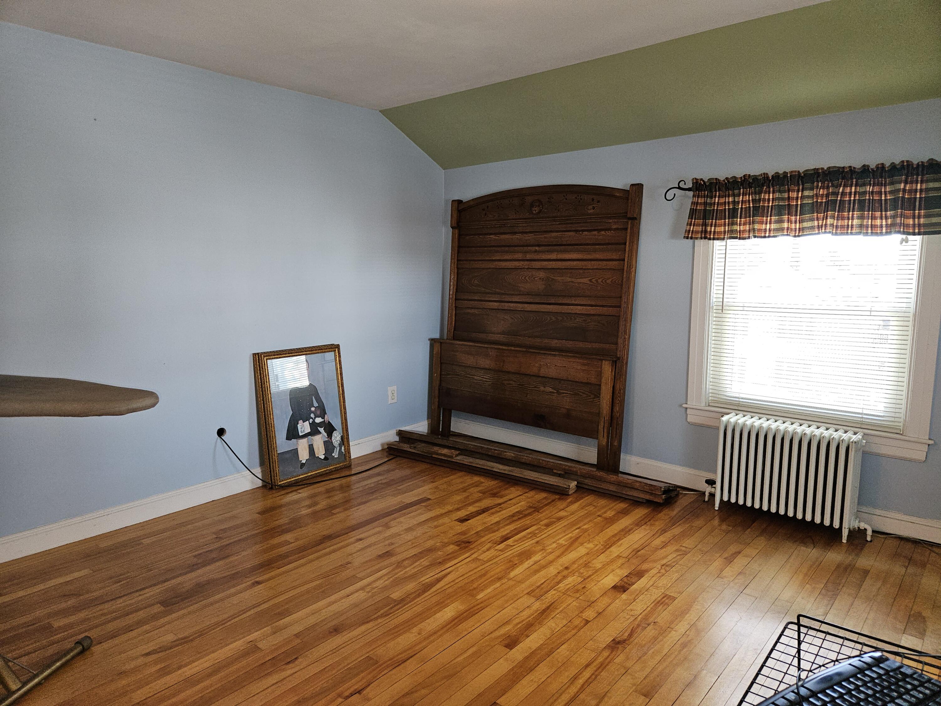 322 Webster Street Lewiston, ME 04240 - Photo 27 of 48 Third bedroom