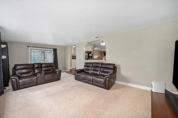 $399,000 | 7042 Larchmont Drive, North Highlands, CA 95660