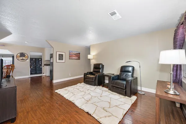 $399,000 | 7042 Larchmont Drive, North Highlands, CA 95660