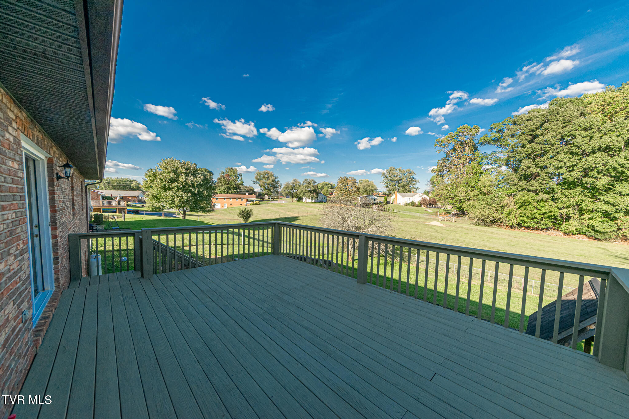 416 South Valley View Circle Kingsport, TN 37664 - Photo 11 of 26 DSC_0803