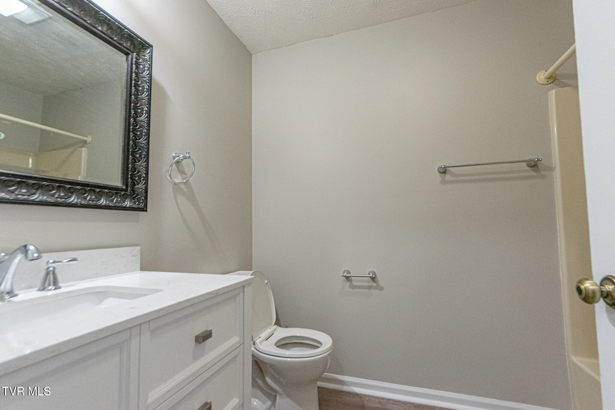 416 South Valley View Circle Kingsport, TN 37664 - Photo 19 of 26 DSC_0797