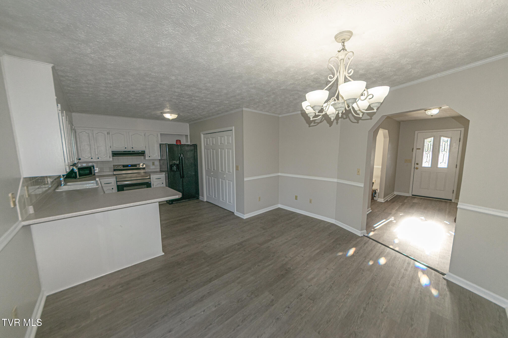 416 South Valley View Circle Kingsport, TN 37664 - Photo 5 of 26 DSC_0818