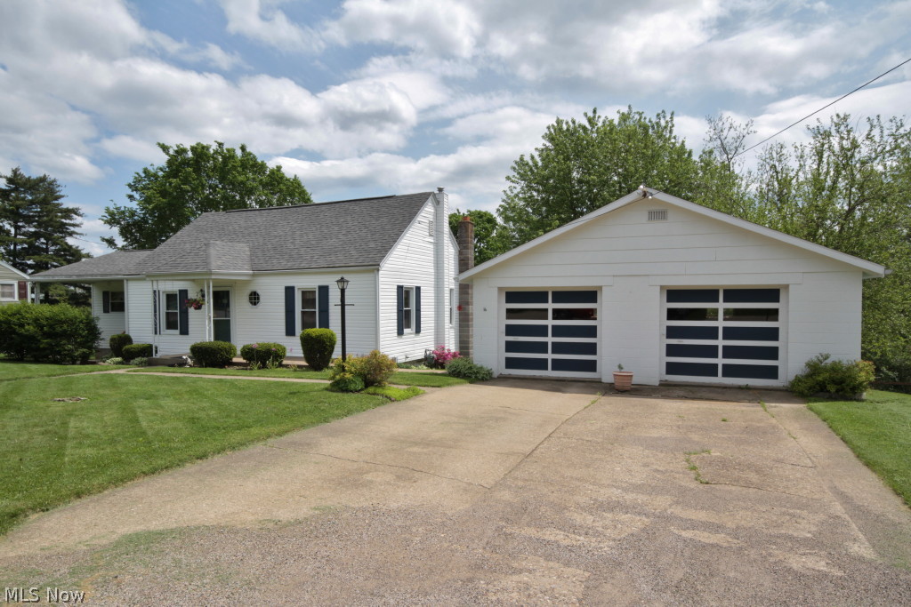 2620 Ridge Road Zanesville, OH 43701 - Photo 1 of 21