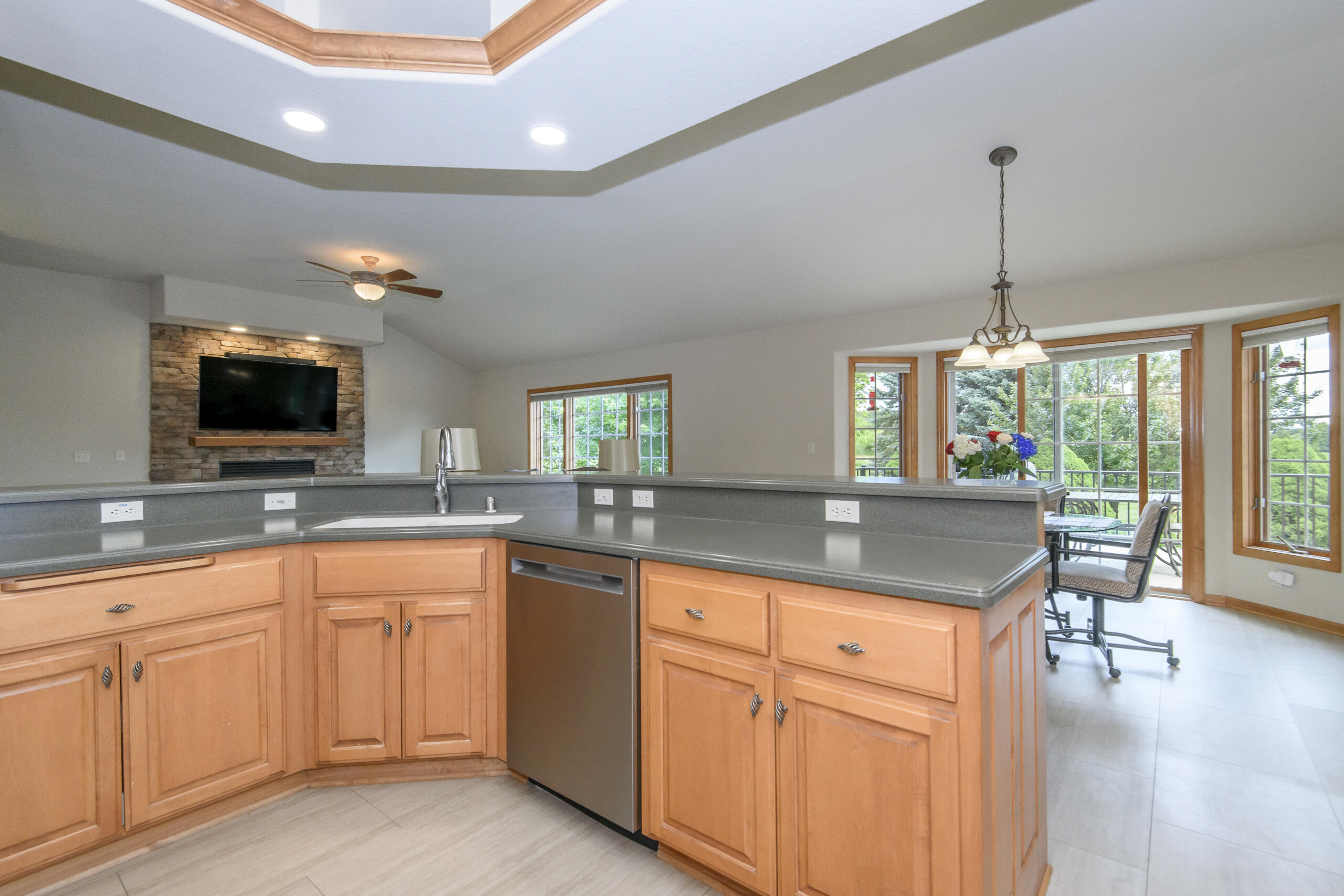 N5158 Union Hill Road Concord, WI 53066 - Photo 14 of 61 Kitchen