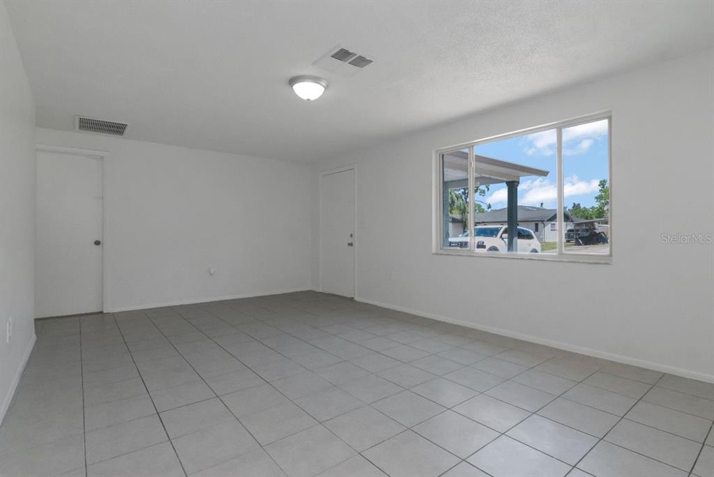 7908 Rusty Oak Drive New Port Richey, FL 34653 - Photo 9 of 38