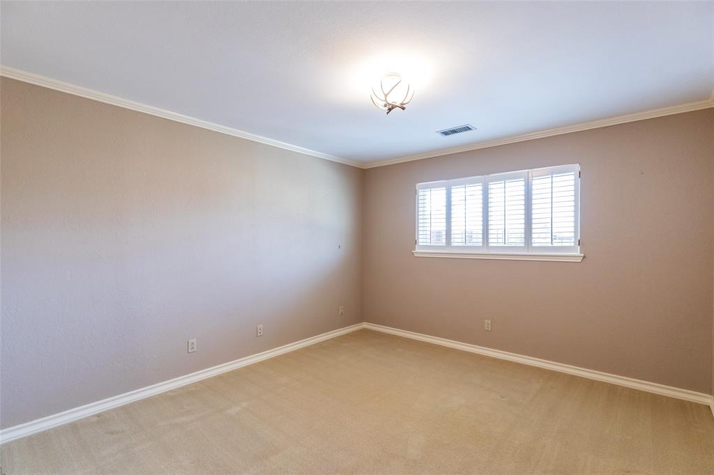 50 Riviera Circle Abilene, TX 79606 - Photo 31 of 40 an empty room with a window