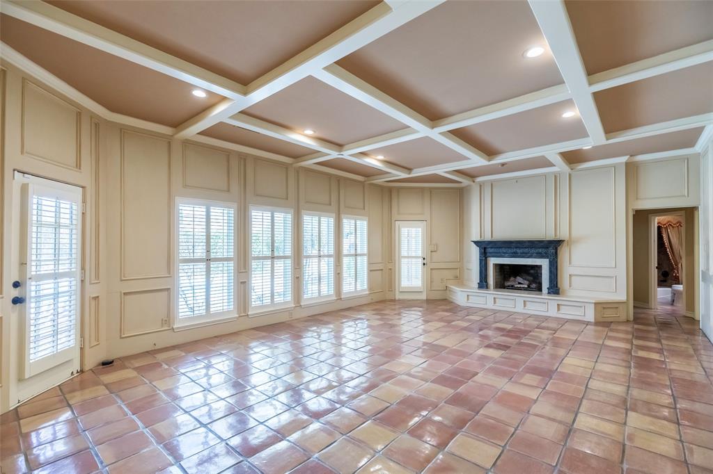 50 Riviera Circle Abilene, TX 79606 - Photo 5 of 40 a view of an empty room with a fireplace and a window