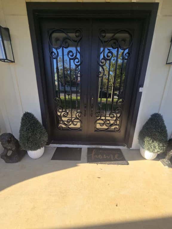 724 Ramsey Avenue Rockdale, TX 76567 - Photo 4 of 36 a view of front door
