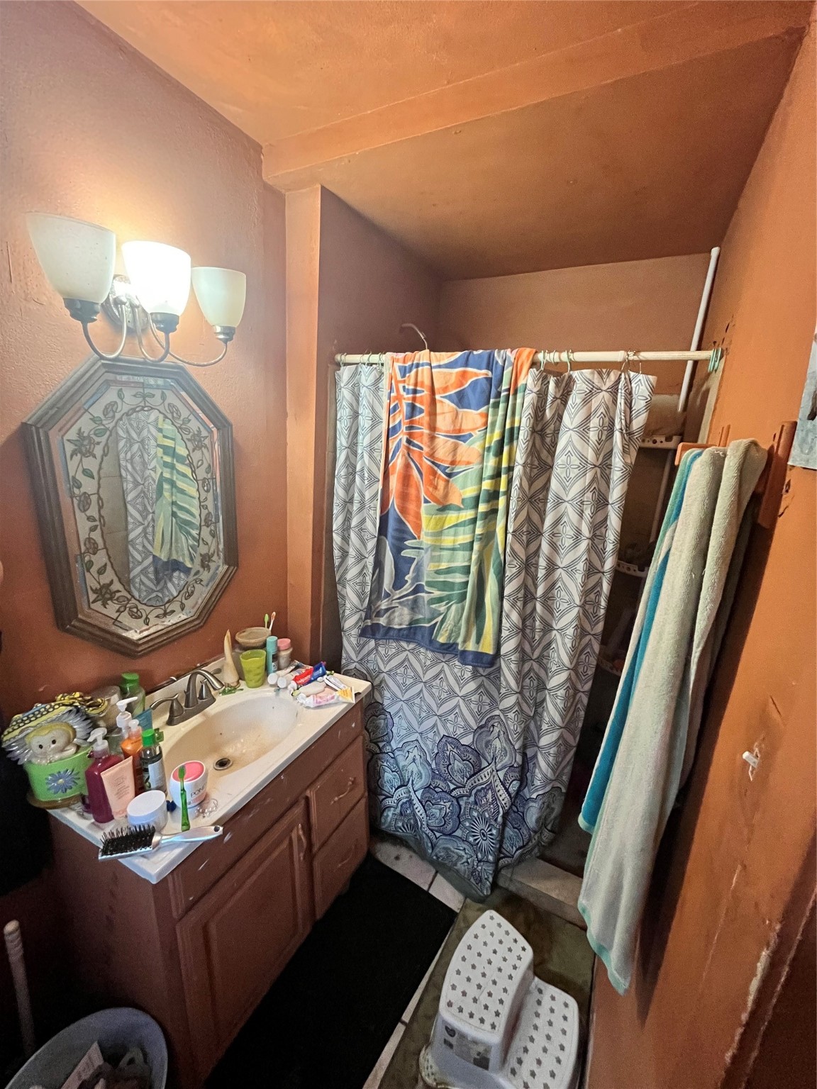 4306 Kelling Street Houston, TX 77045 - Photo 12 of 15 a room with toys and stairs