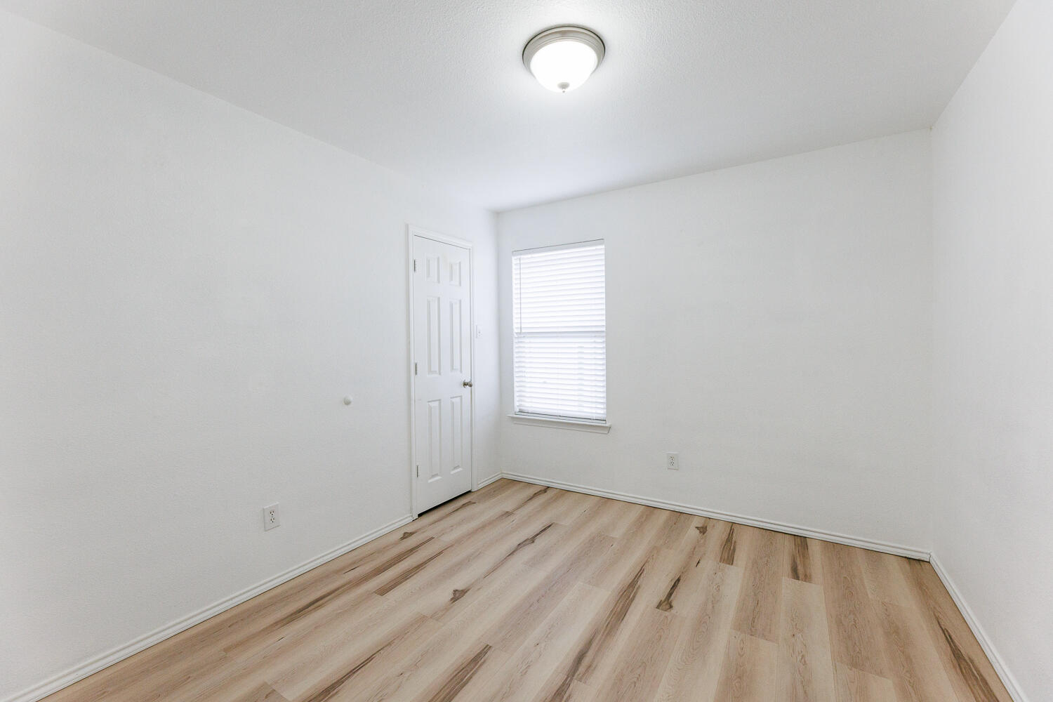 6906 37th Street Lubbock, TX 79407 - Photo 30 of 50 Second Bedroom