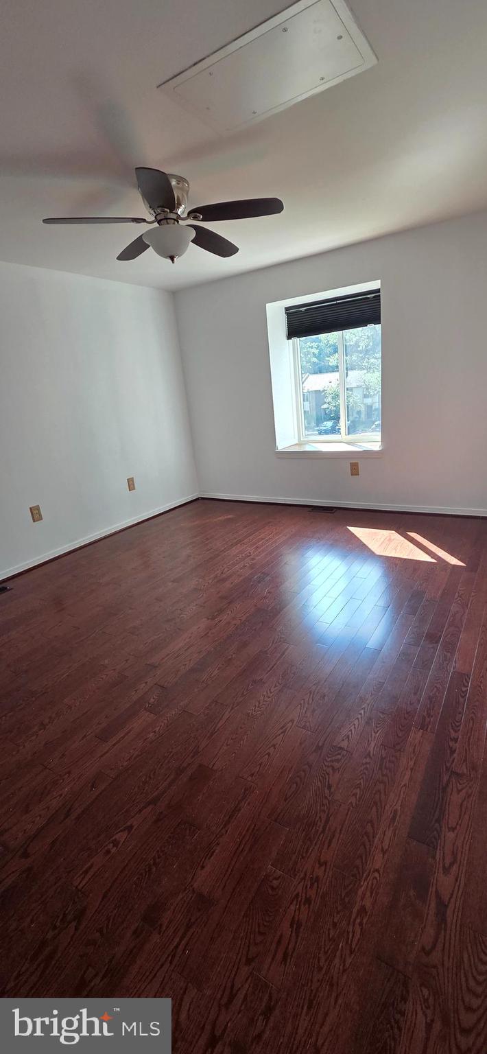 6022 Forrest Hollow Lane Springfield, VA 22152 - Photo 27 of 47 Gallery Image 27