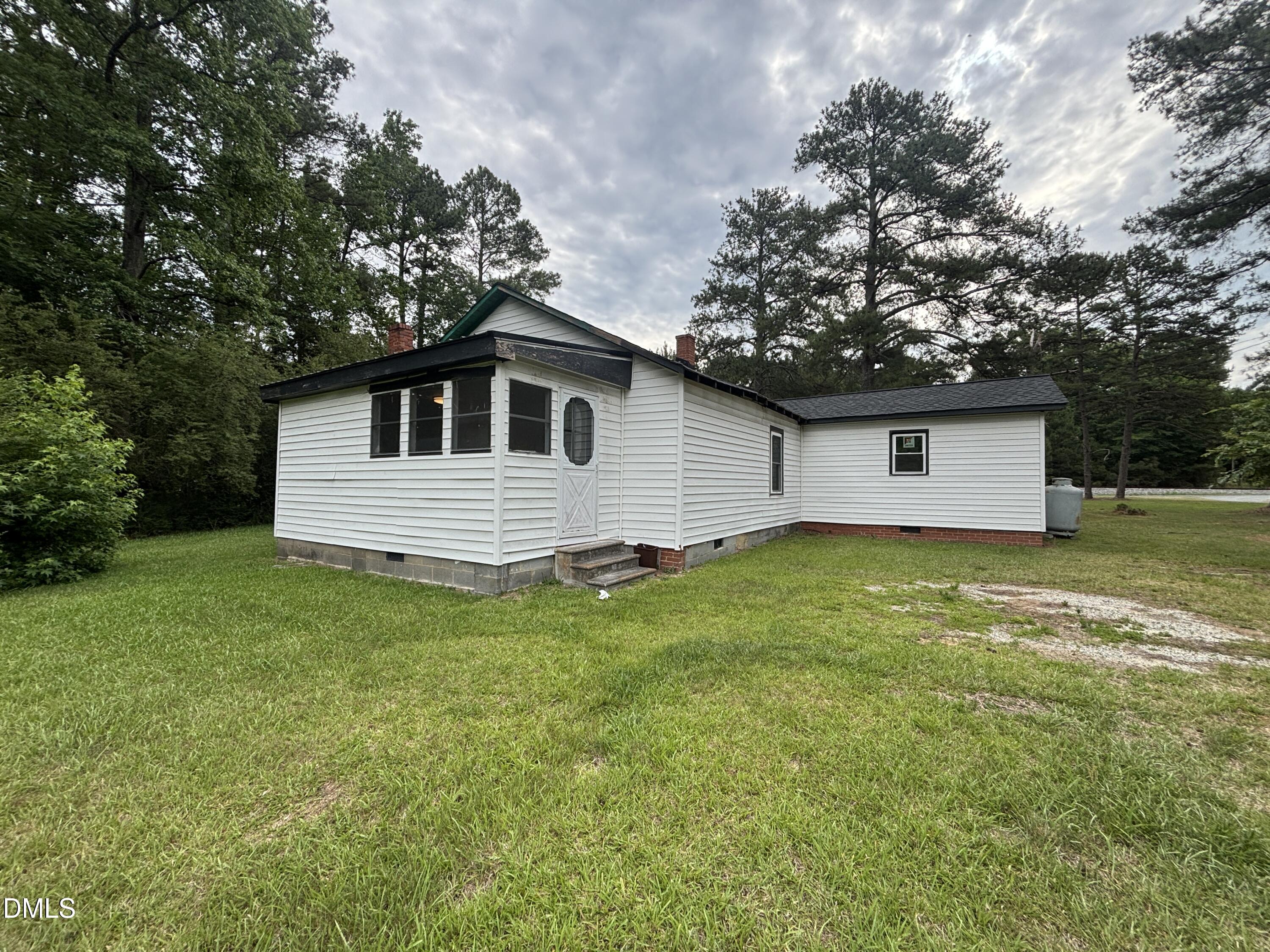 87 Robert Thompson Road Bear Creek, NC 27207 - Photo 10 of 53