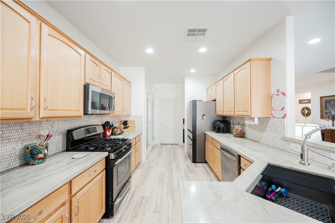 2406 Jada Drive Henderson, NV 89044 - Photo 13 of 53