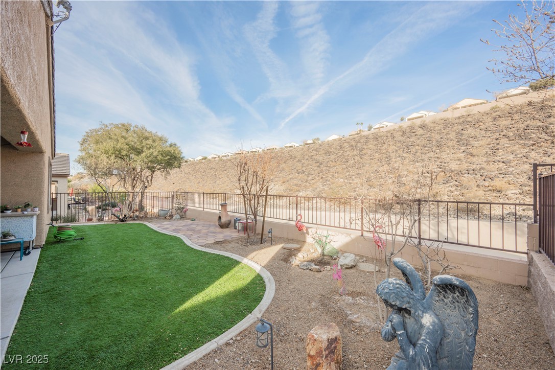 2406 Jada Drive Henderson, NV 89044 - Photo 40 of 53