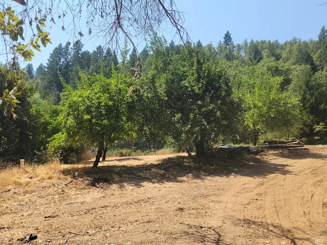 $750,000 | 20000 Gibson Lane, Redwood Valley, CA 95470