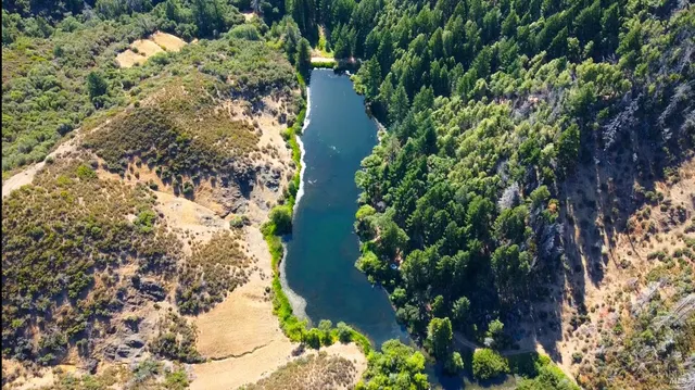 $750,000 | 20000 Gibson Lane, Redwood Valley, CA 95470