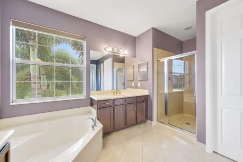 $899,900 | 8396 Calabria Lakes Drive, Boynton Beach, FL 33473