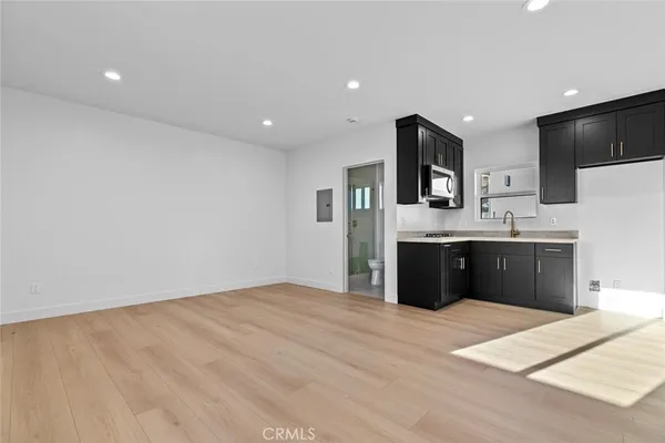 $1,299,000 | 8321 Outland View Drive, Sun Valley, CA 91352
