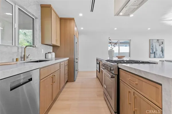 $1,299,000 | 8321 Outland View Drive, Sun Valley, CA 91352