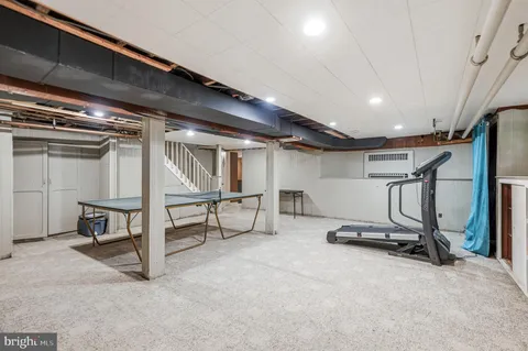 $699,000 | 267 West White Horse Pike, Berlin, NJ 08009