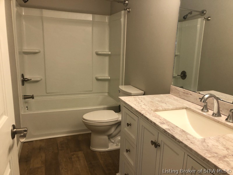 1801 Rita Drive New Albany, IN 47150 - Photo 11 of 37 Gorgeous hall bath