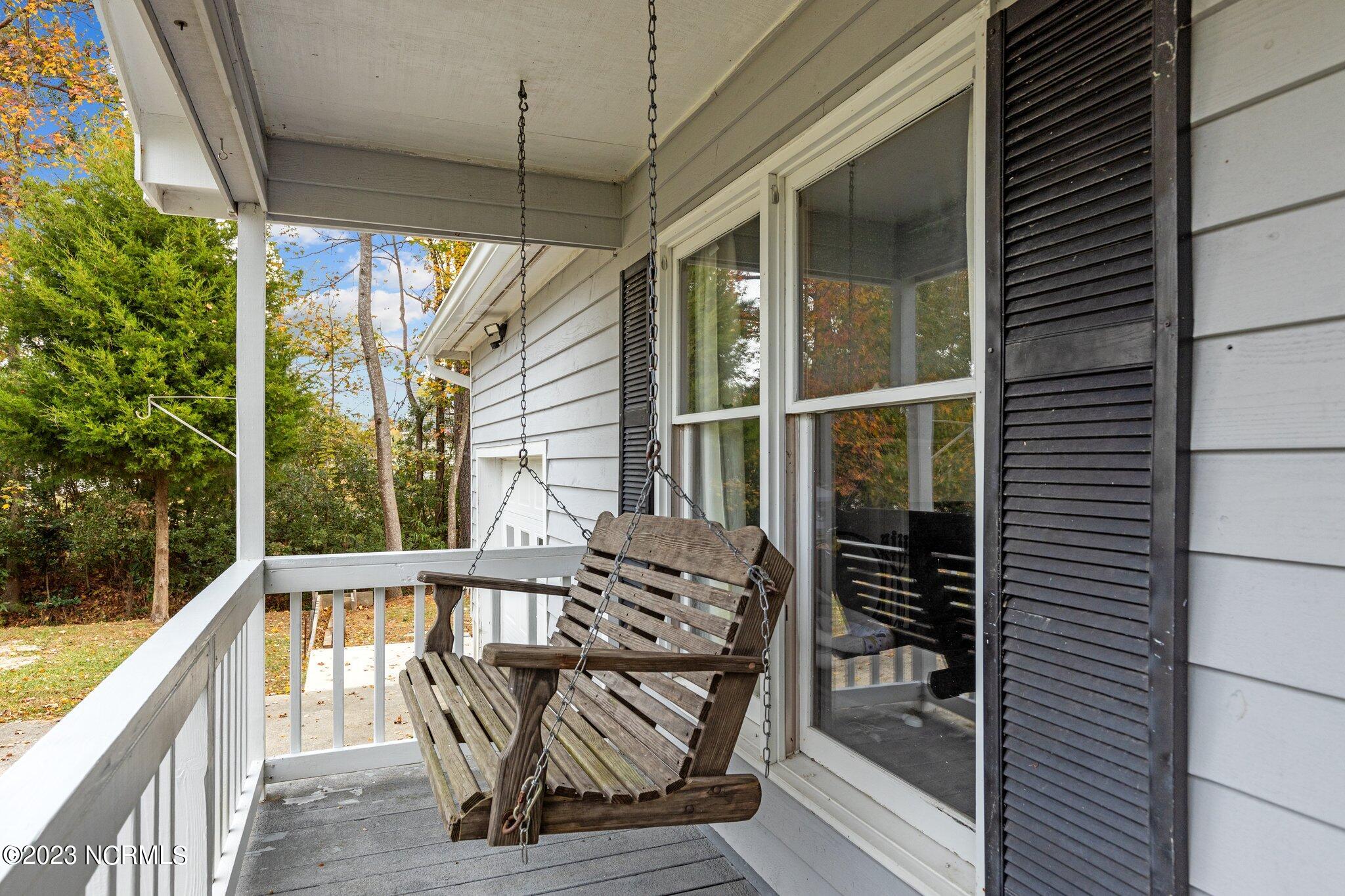 3207 Old Gate Road Morehead City, NC 28557 - Photo 35 of 53 35-web-or-mls-1S3A3794