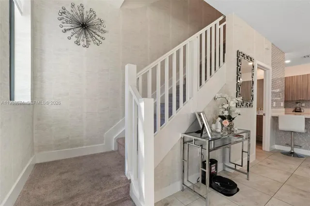 a view of entryway and workspace