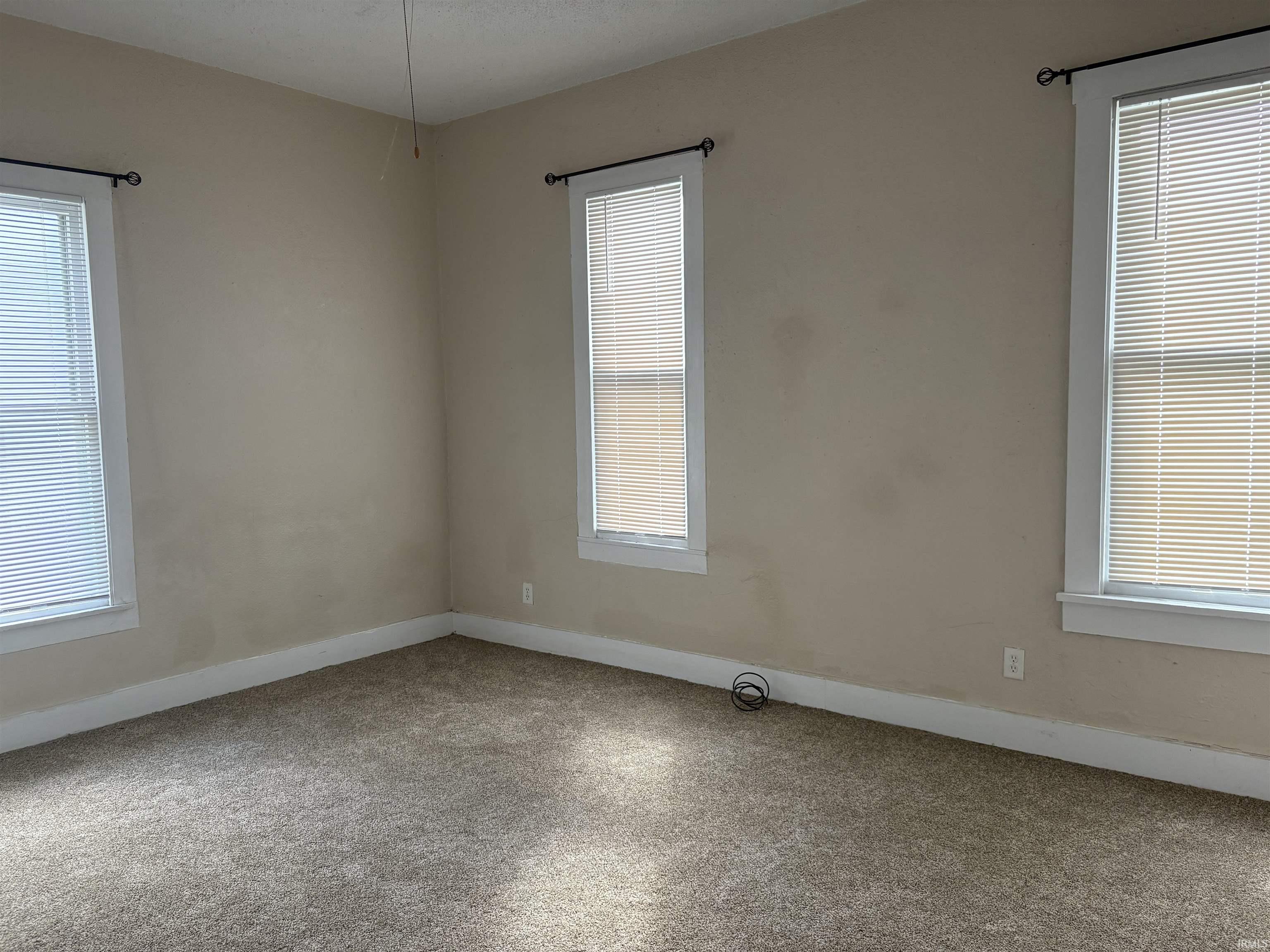 558 East 2nd Street Peru, IN 46970 - Photo 5 of 12