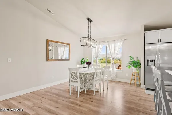 $755,000 | 15649 Fisk Road, Yakima, WA 98908