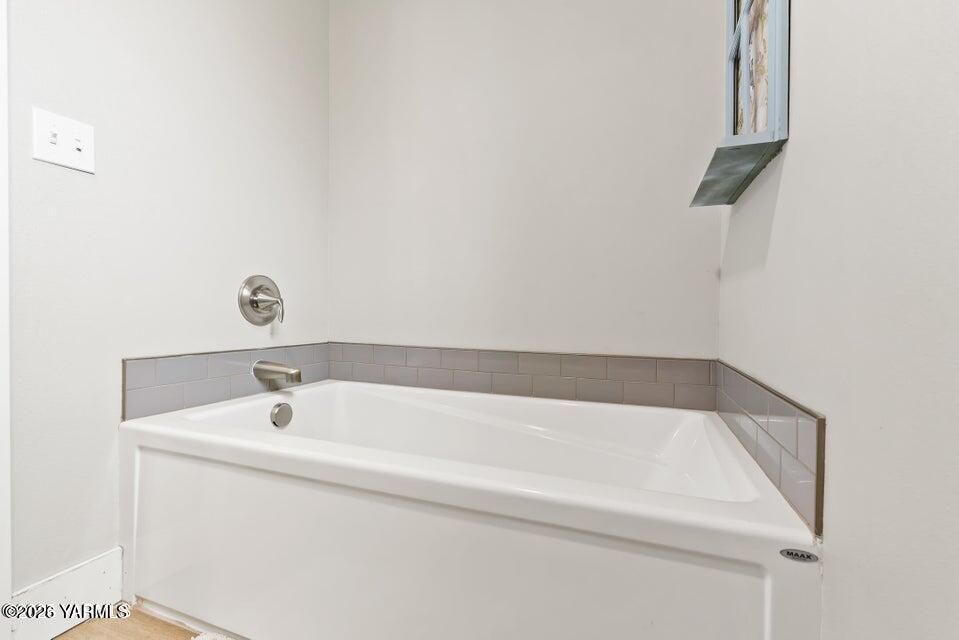 15649 Fisk Road Yakima, WA 98908 - Photo 17 of 37 20251027155807309542000000-o