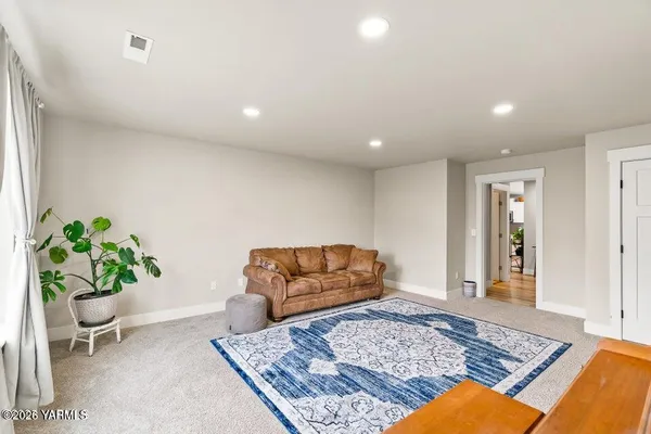 $755,000 | 15649 Fisk Road, Yakima, WA 98908