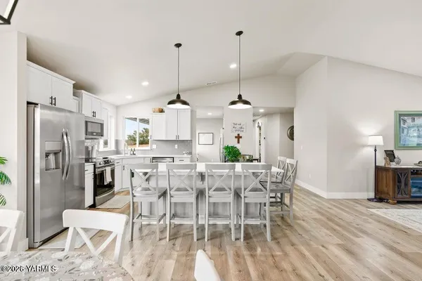 $755,000 | 15649 Fisk Road, Yakima, WA 98908