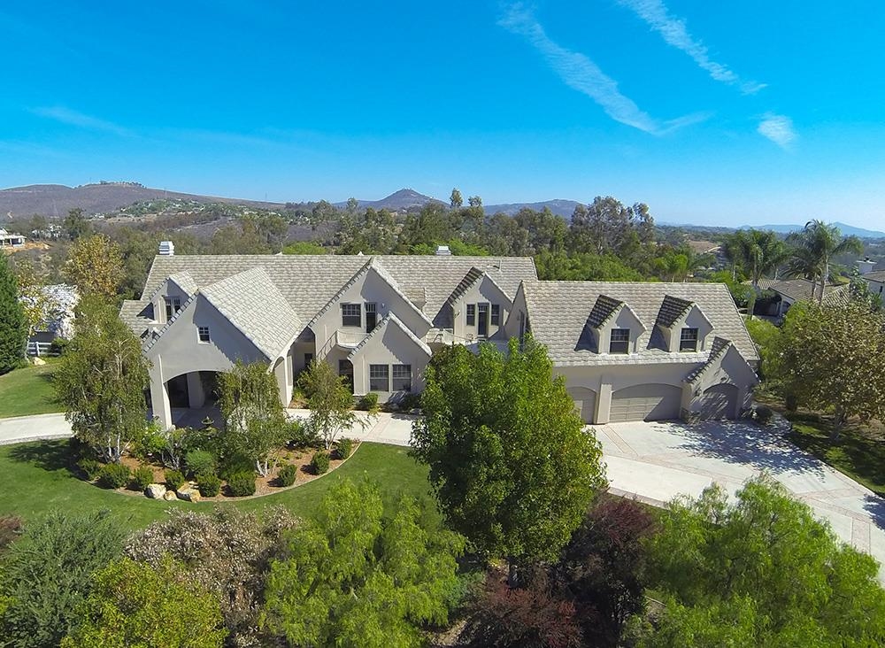 3453 Toscano Court Encinitas, CA 92024 - Photo 2 of 25 Gallery Image 2