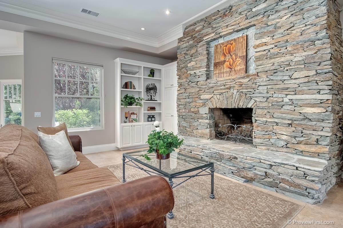 3453 Toscano Court Encinitas, CA 92024 - Photo 11 of 25 Gallery Image 11