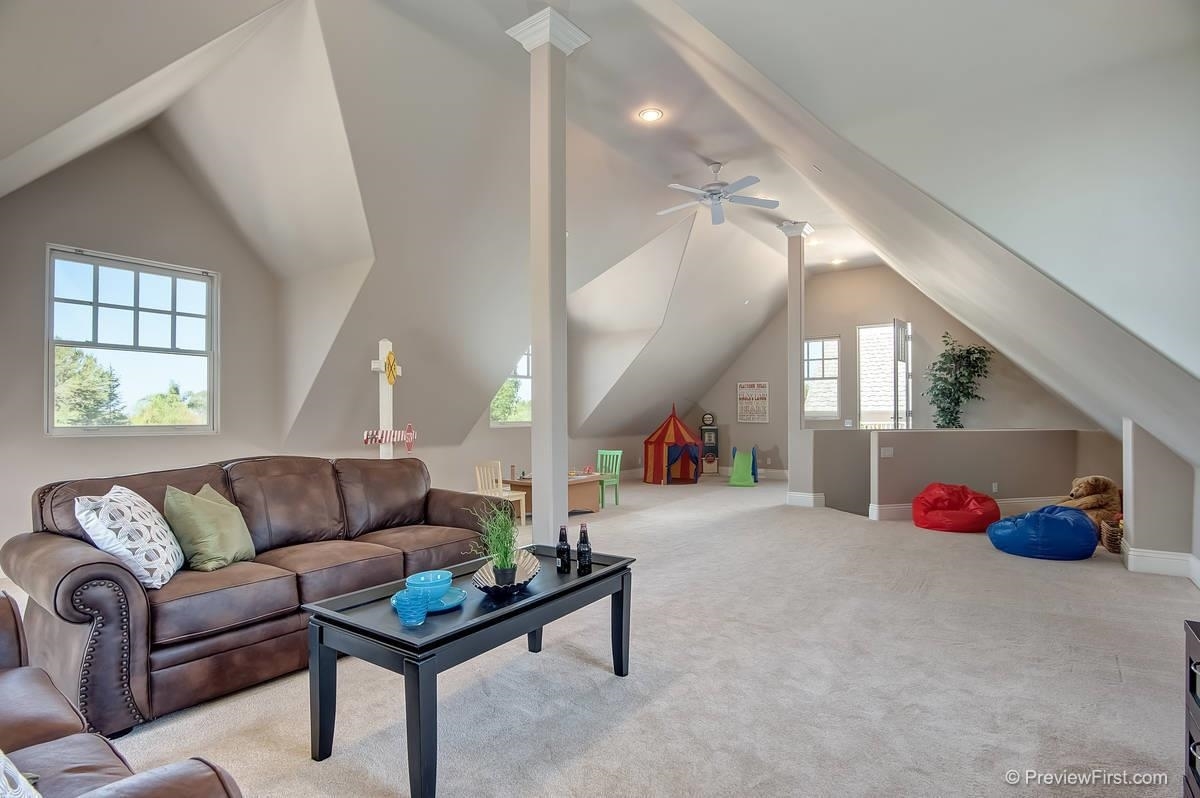 3453 Toscano Court Encinitas, CA 92024 - Photo 14 of 25 Gallery Image 14