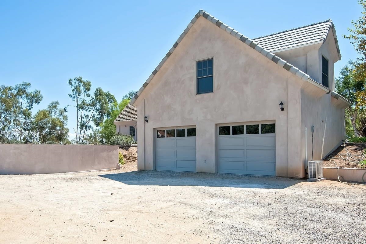3453 Toscano Court Encinitas, CA 92024 - Photo 24 of 25 Detached garage with office above