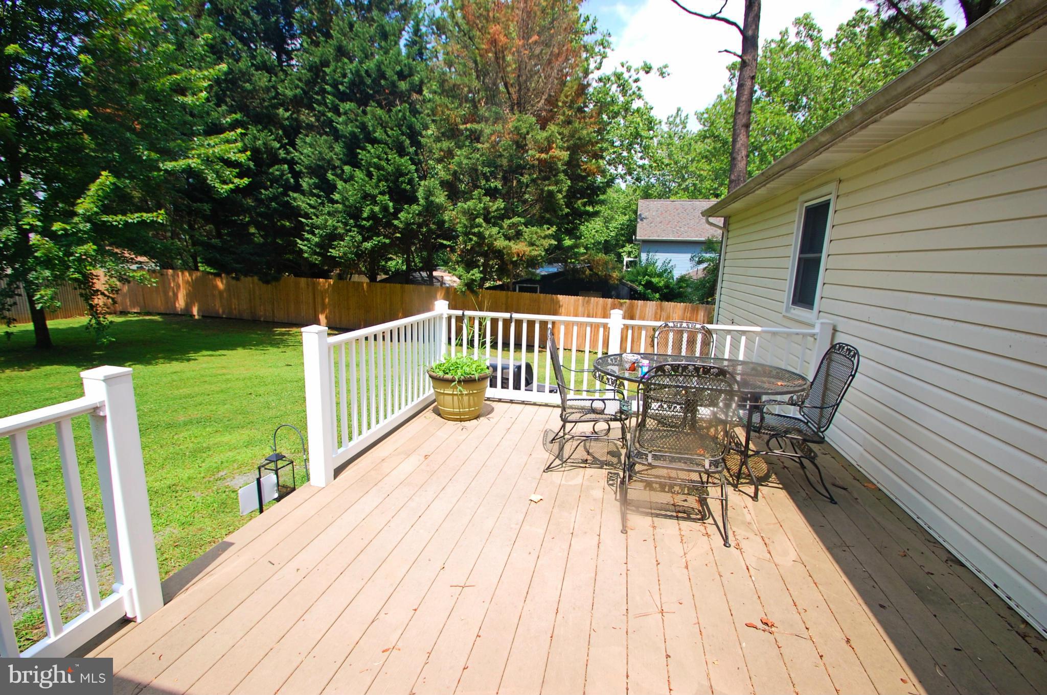 55 Elk Road Chesapeake City, MD 21915 - Photo 5 of 26 Composite Deck
