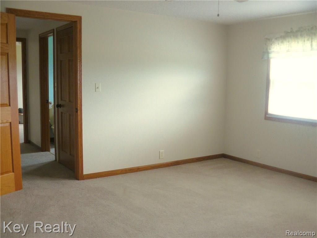 6267 Colf Road Carleton, MI 48117 - Photo 17 of 25 P1090515.jpg