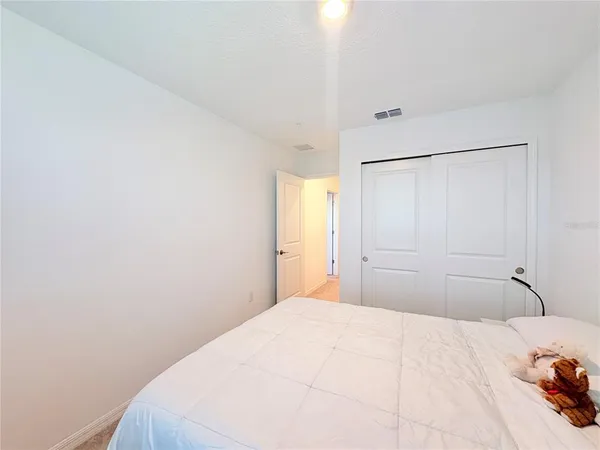 $2,100 | 5020 Revolutionary Way, St. Cloud, FL 34769