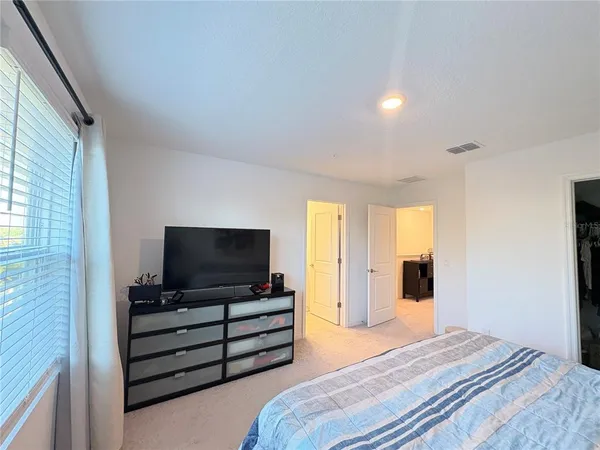 $2,100 | 5020 Revolutionary Way, St. Cloud, FL 34769