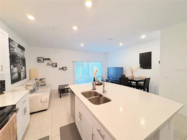 $2,100 | 5020 Revolutionary Way, St. Cloud, FL 34769